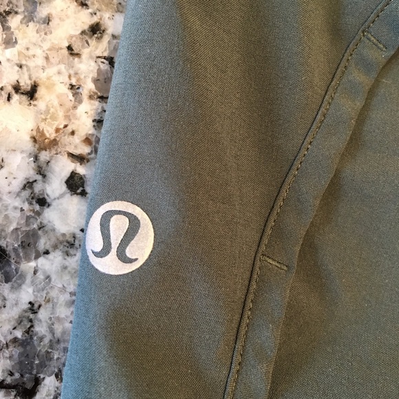 lululemon athletica Pants - lululemon size 4 shorts!
